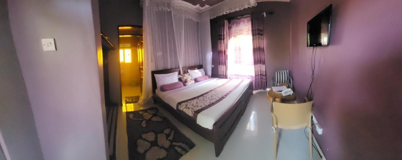 Hotel Philo Leisure Gardens Kalangala Esterno foto