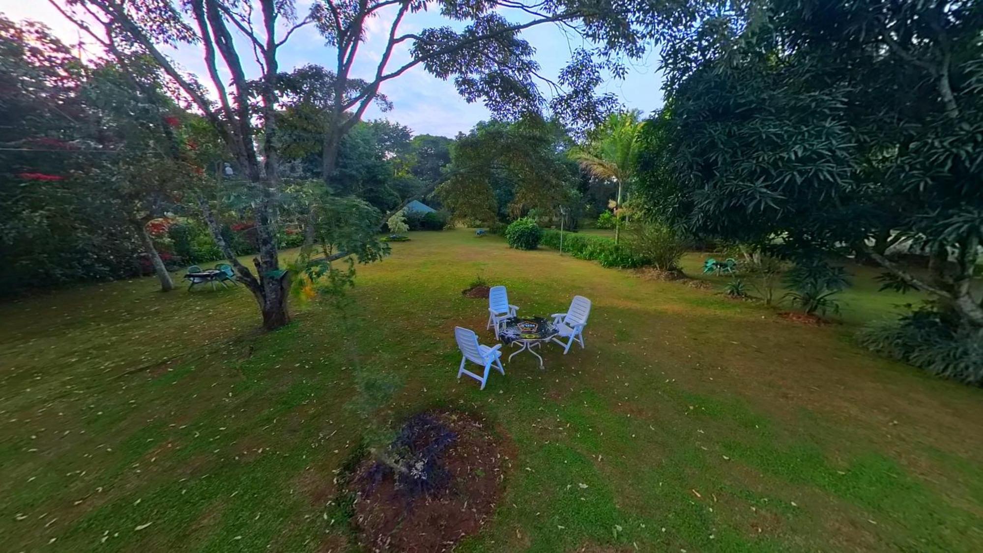 Hotel Philo Leisure Gardens Kalangala Esterno foto