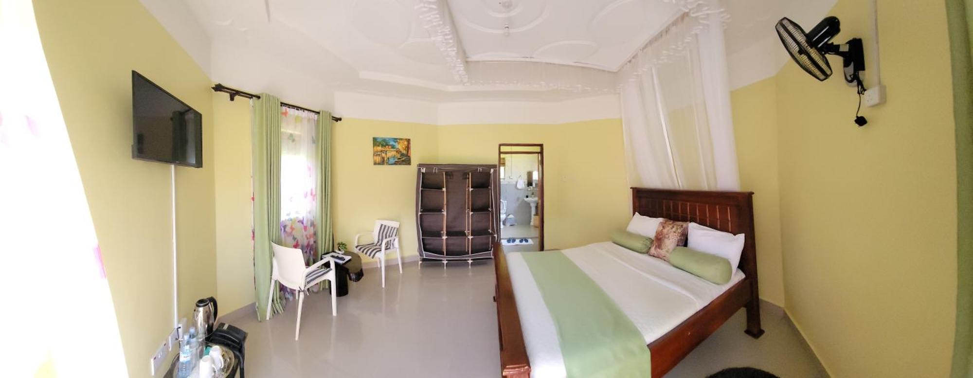 Hotel Philo Leisure Gardens Kalangala Esterno foto